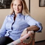 Clare HART : PRÉSIDENTE D'HONNEUR